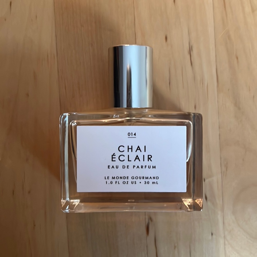 Chai Eclair Eau de parfum perfume